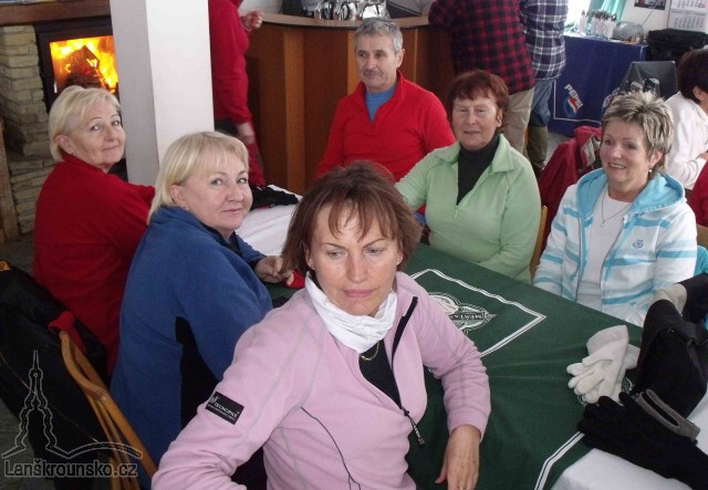 07_Rozhlizime se.jpg